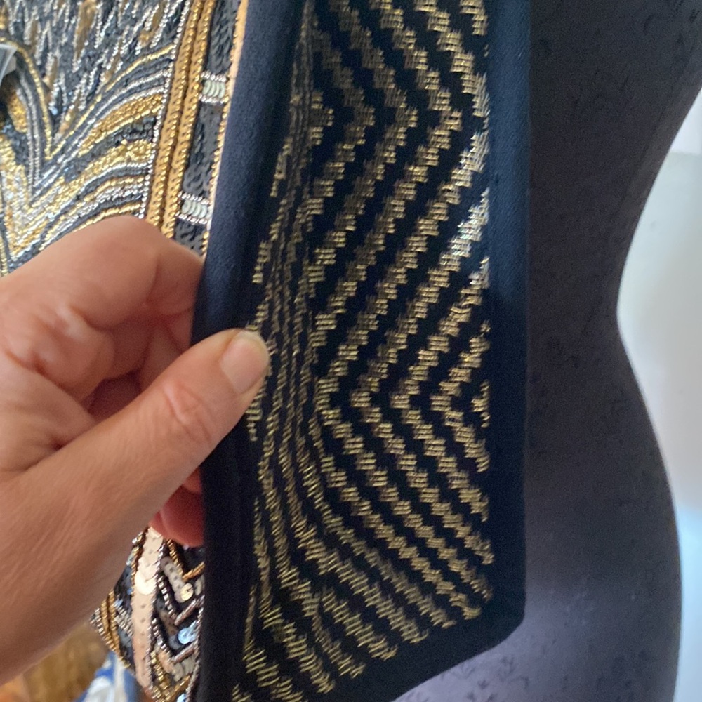 NWT Embellished Black and Gold America & Beyond Shoulder Bag - Picture 4 of 16